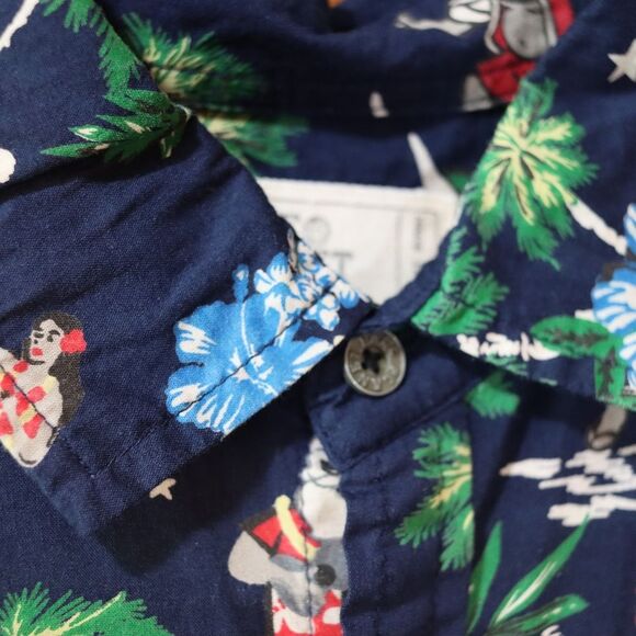 Free Planet Blue and Green Casual Button Down Shirts with Tropical Prints - Picture 10 of 14